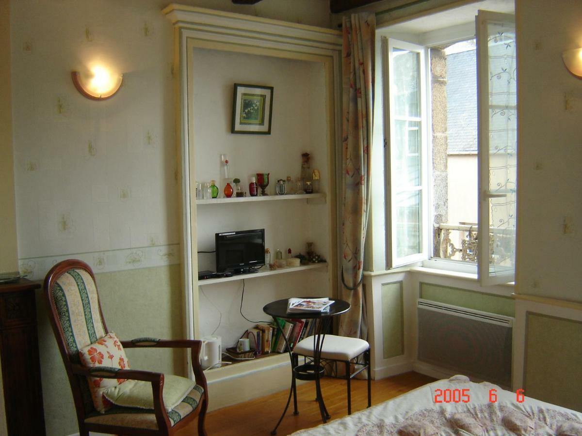 Le Logis Du Roc Bed & Breakfast Granville Dış mekan fotoğraf